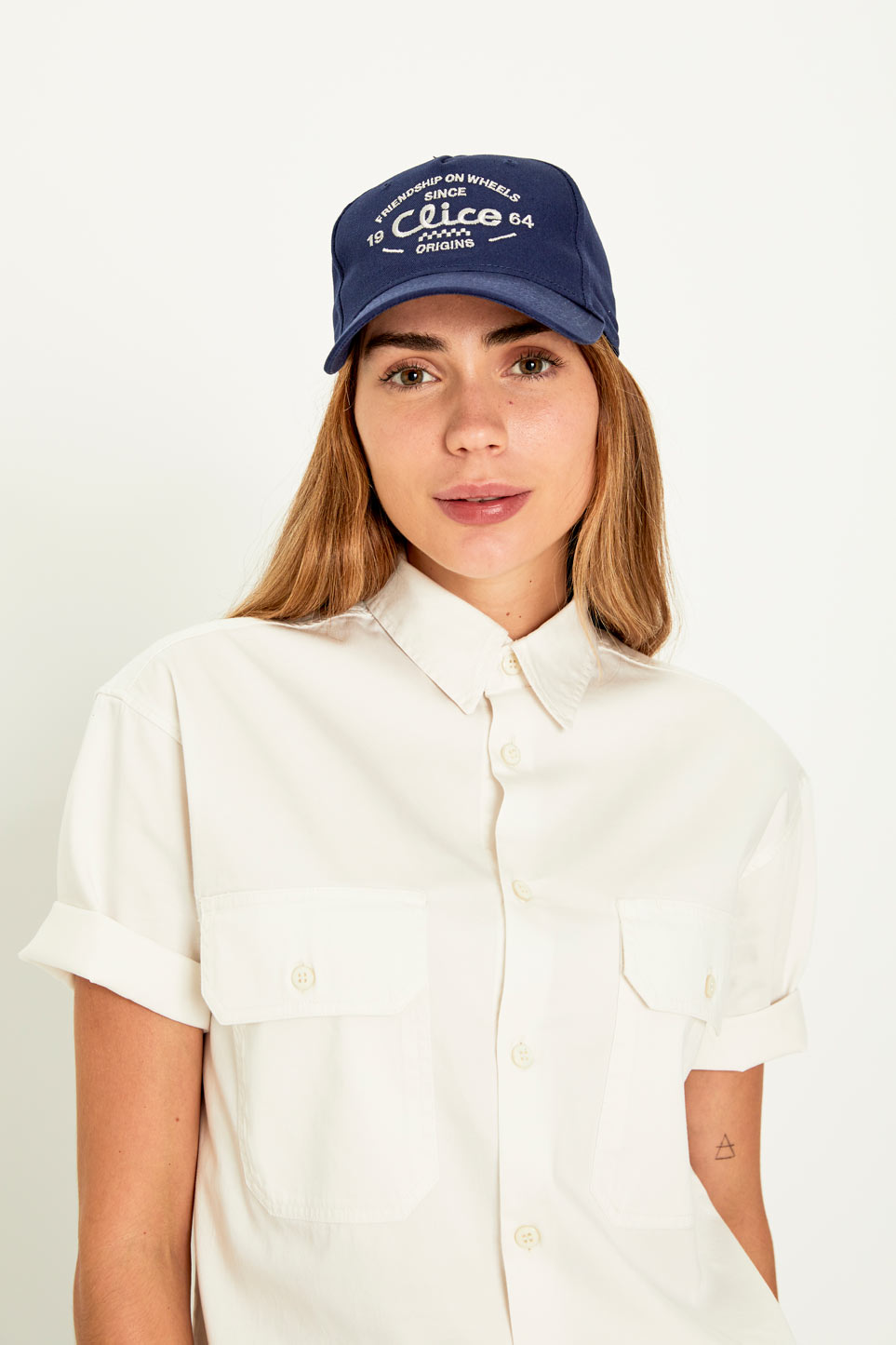 Embroidered cap (Navy)